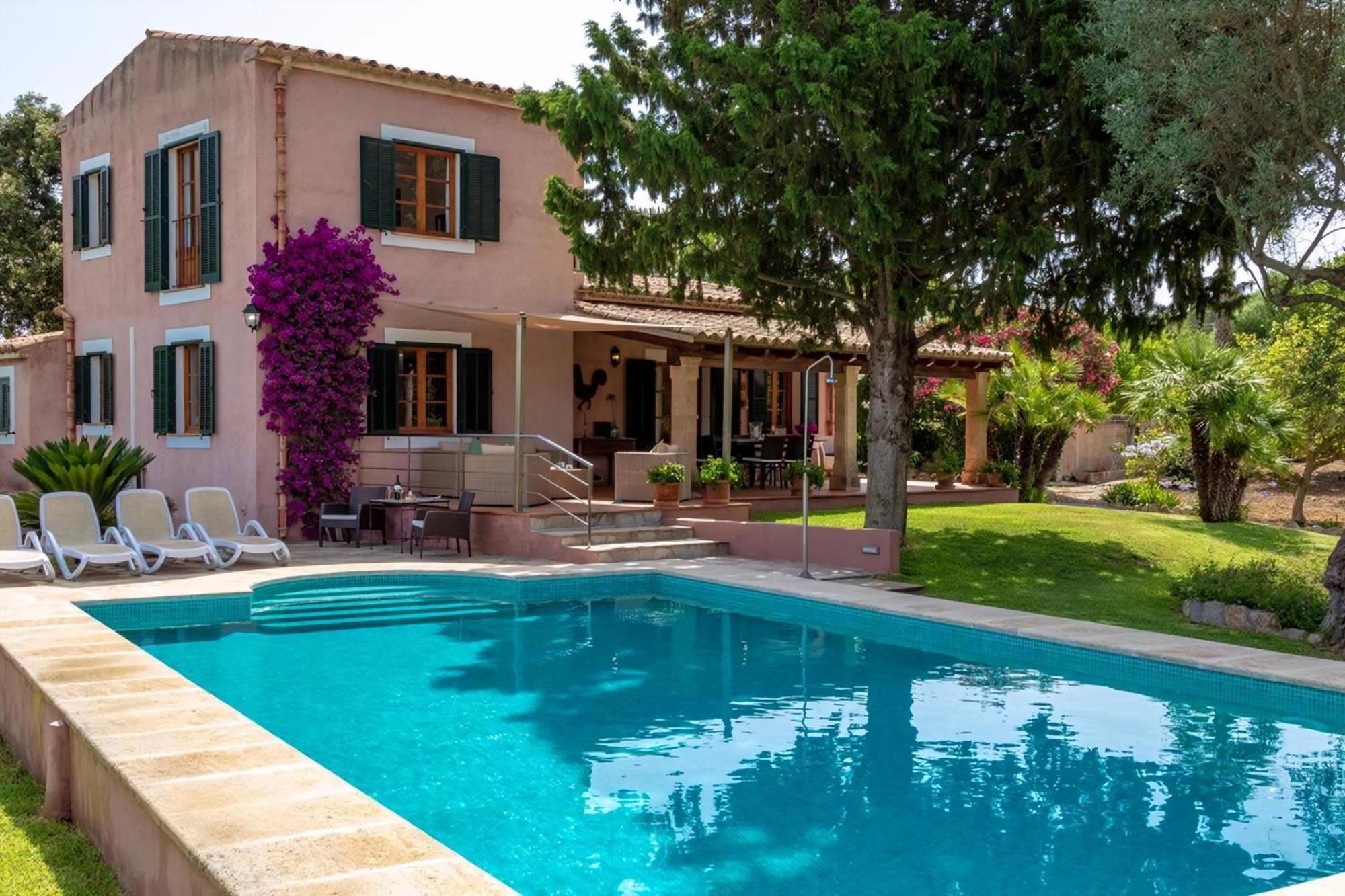 Holiday home Casa Alzina,