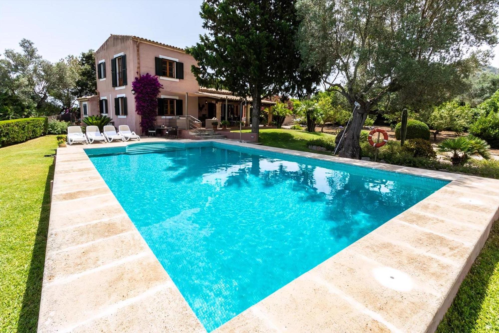 Casa Alzina, Holiday home *
